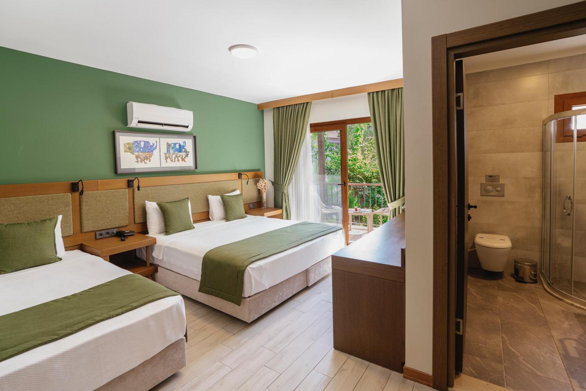 West House Exclusive Hotel เกอเจค ภายนอก รูปภาพ