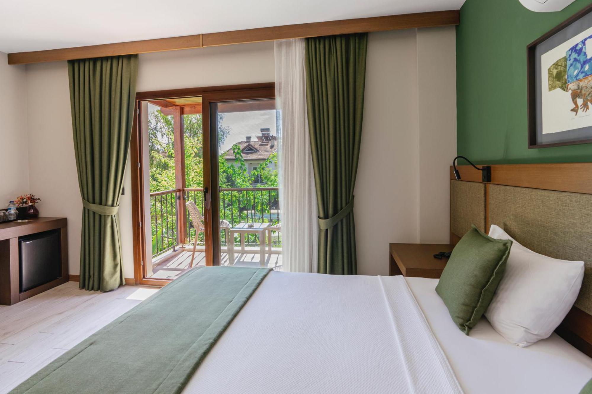 West House Exclusive Hotel เกอเจค ภายนอก รูปภาพ